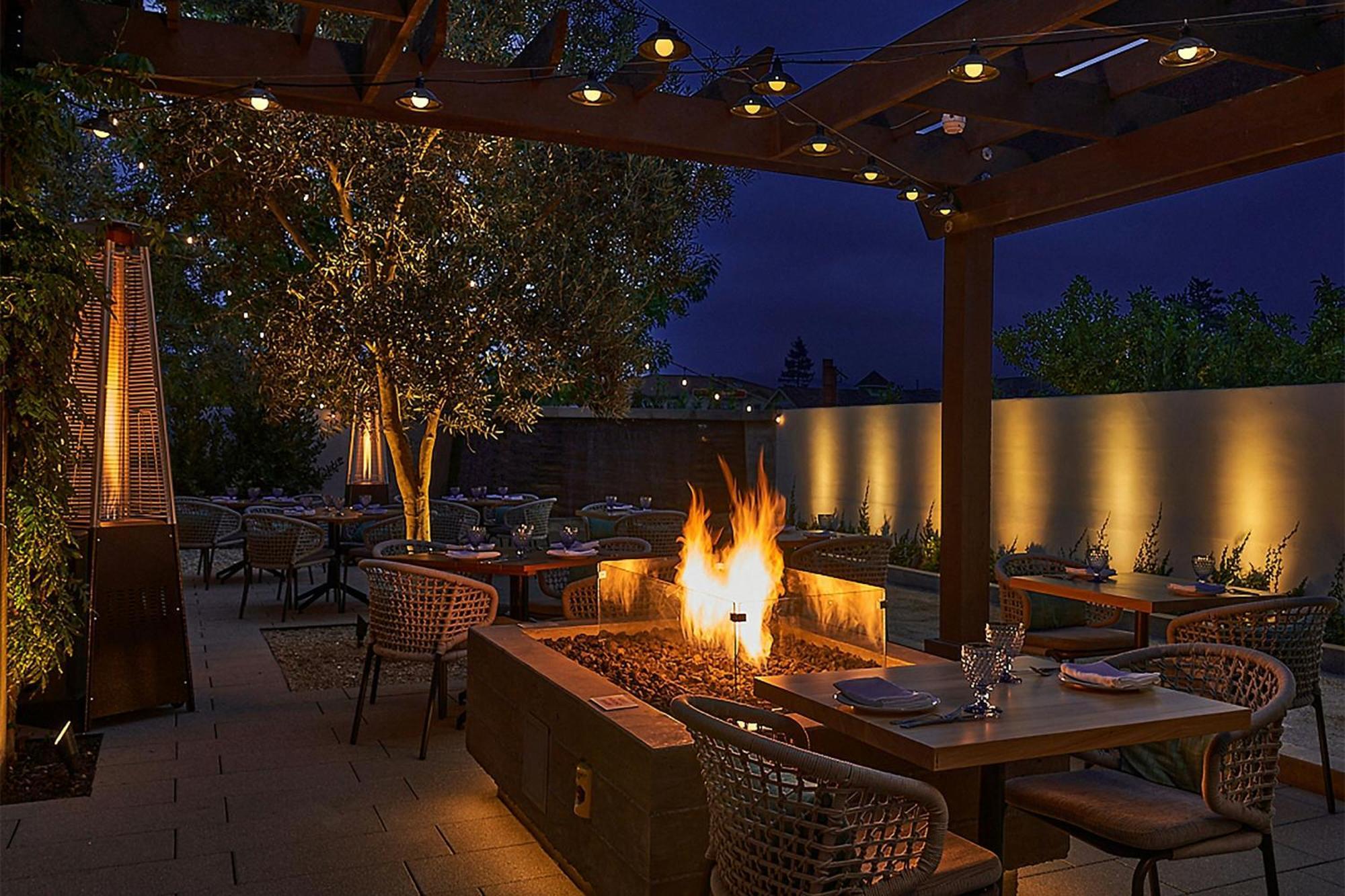 The At Resort, Autograph Collection Hotel